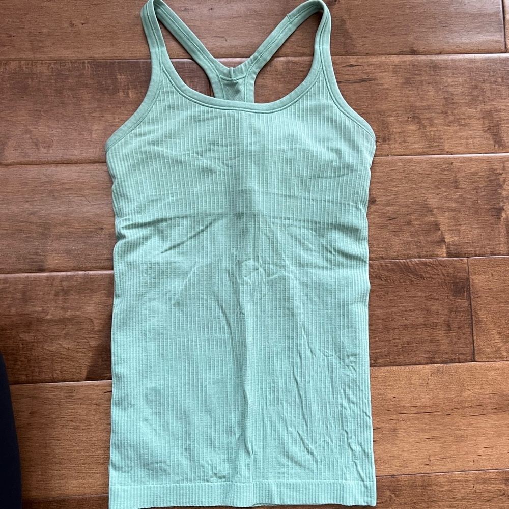 Lululemon Ribbed racer back sports bra tank top